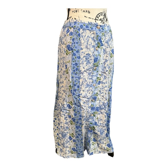 LC Lauren Conrad Dresses & Skirts - Blue & White A Line Garden Floral Button-Front Lined Midi Skirt Size M